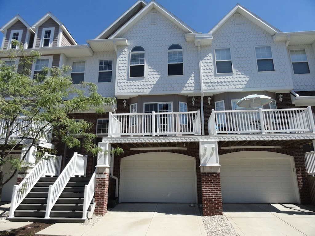 Coming Soon 3 Bedroom 2 5 Bathroom Townhome Located At 1471 Autumn Oak St In Greenwood In – photo 1 of 305
