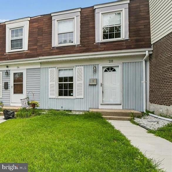 28 MELKEN COURT – photo 1 of 19