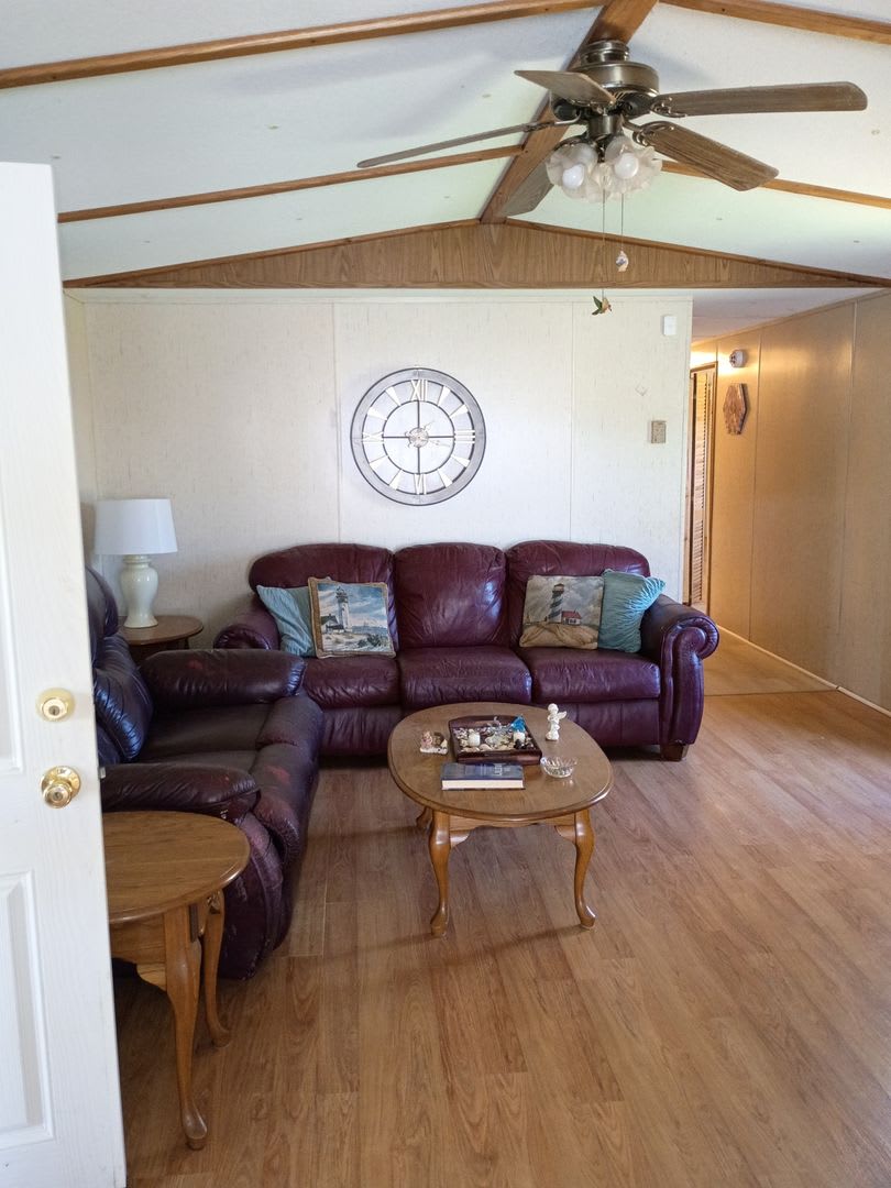 Charming 2BR House in Weaverville – photo 1 of 31