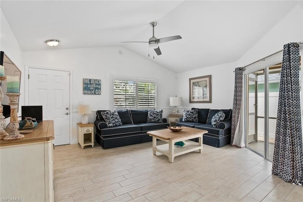 534 96th Ave N – photo 1