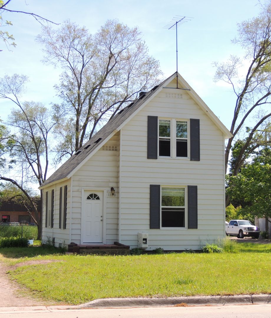 Classic Charm Modern Comfort – photo 1 of 97