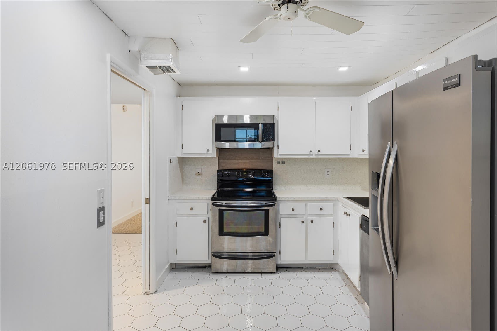 4030 W Palm Aire Dr – photo 1