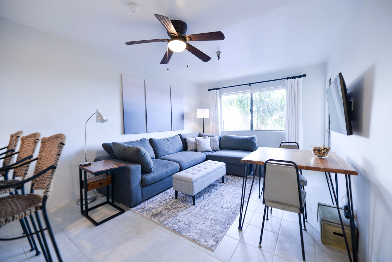 Fully Furnished 1 bedroom Oceanview unit!! – photo 1 of 22