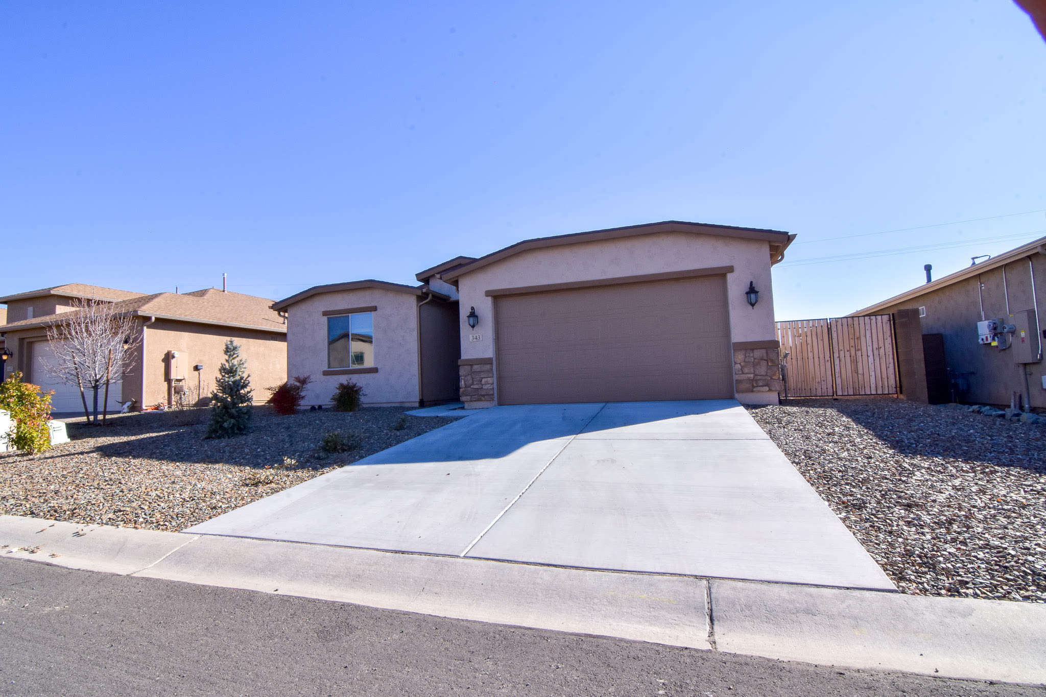 343 Armitage Way – photo 1 of 24