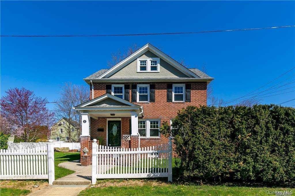 16 Union Avenue – photo 1 of 20