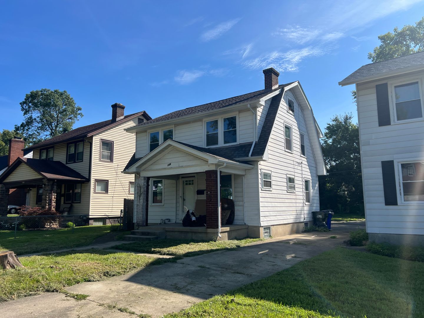 For Rent 3 Bedroom 1 Bathroom Home – photo 1