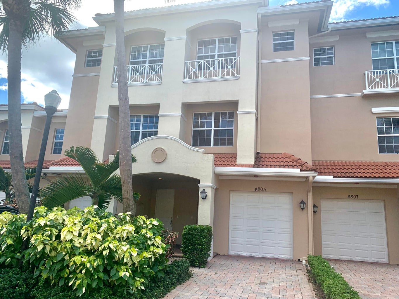 4805 Sawgrass Breeze Drive – photo 1