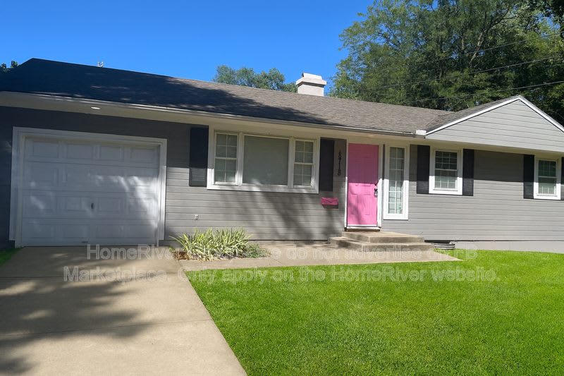 8718 E 114th St – photo 1