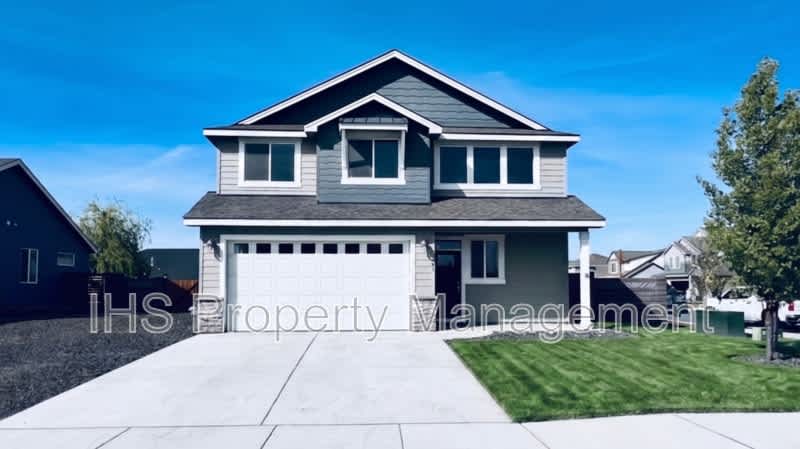 9801 Silverbright Dr – photo 1 of 172