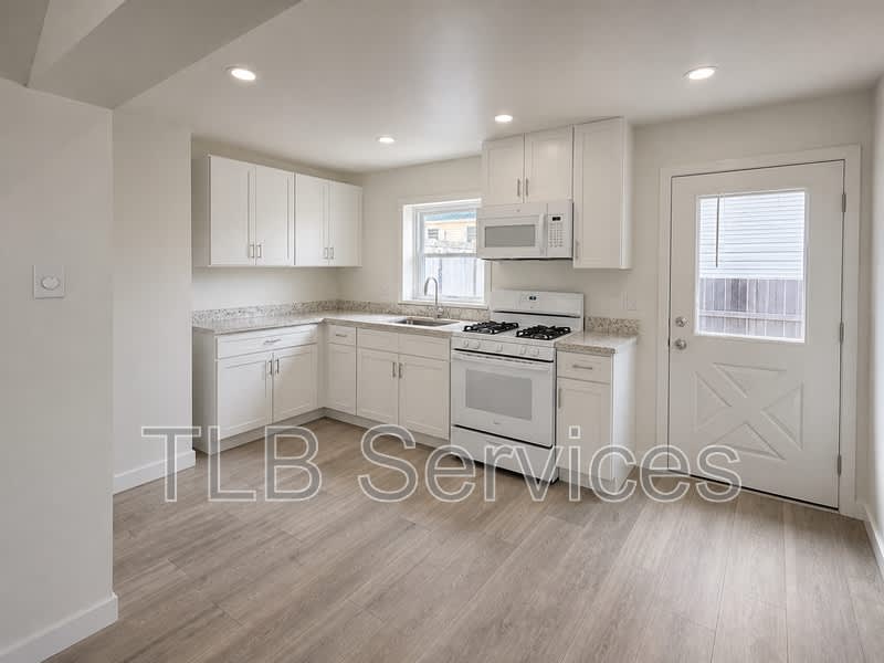 510 North State Street 5 Rear – photo 1 of 5