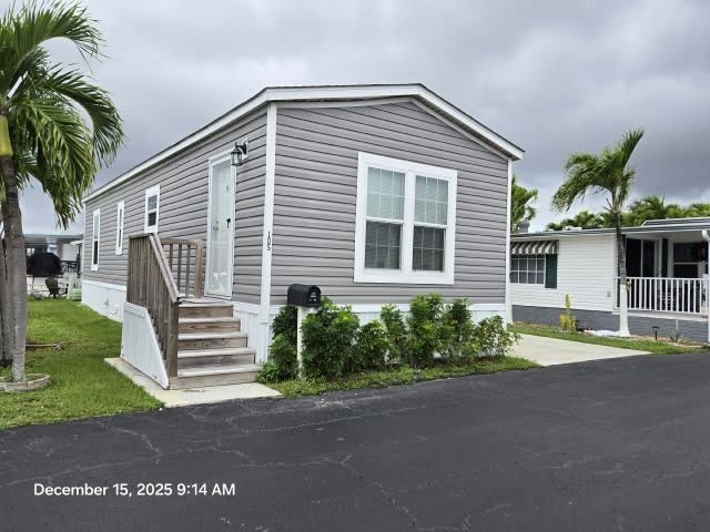 105 Lone Pine Drive – photo 1 of 7
