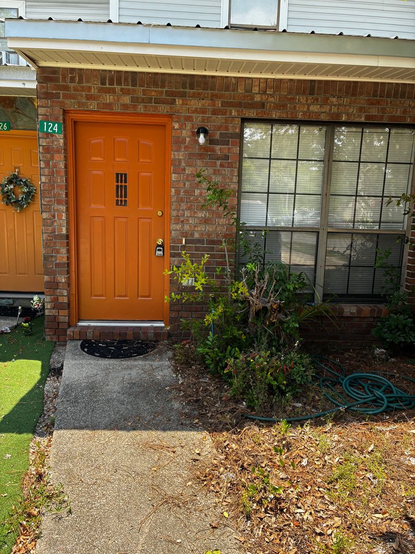 Back on Market! – photo 1