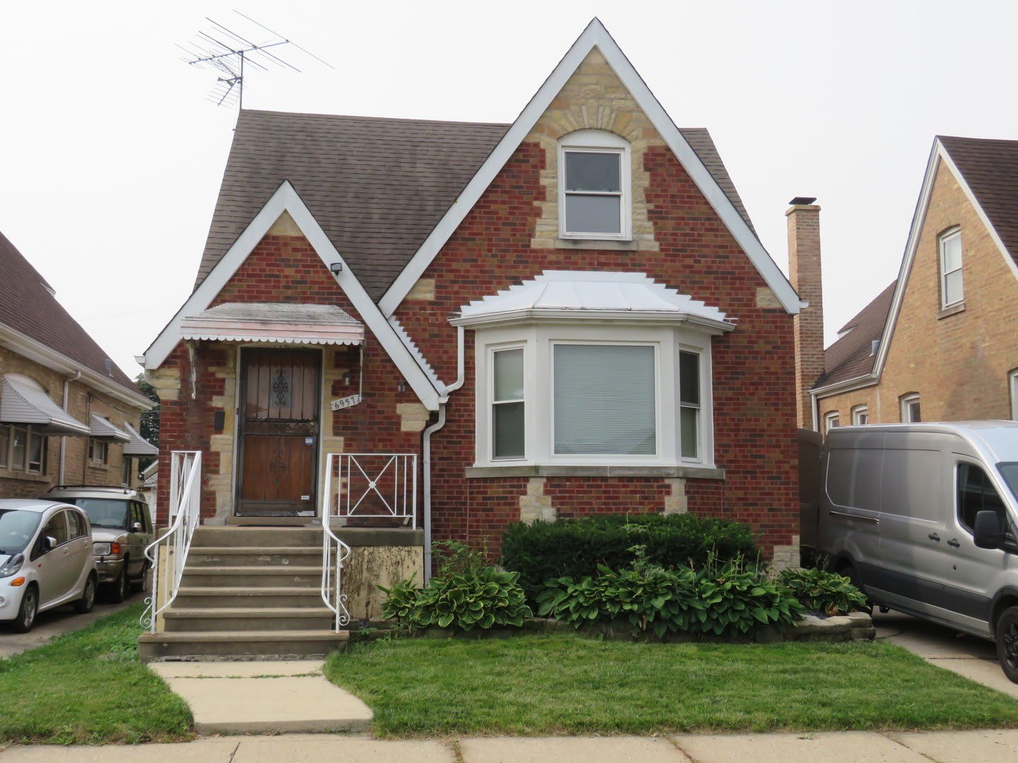 6957 W Fletcher Street – photo 1