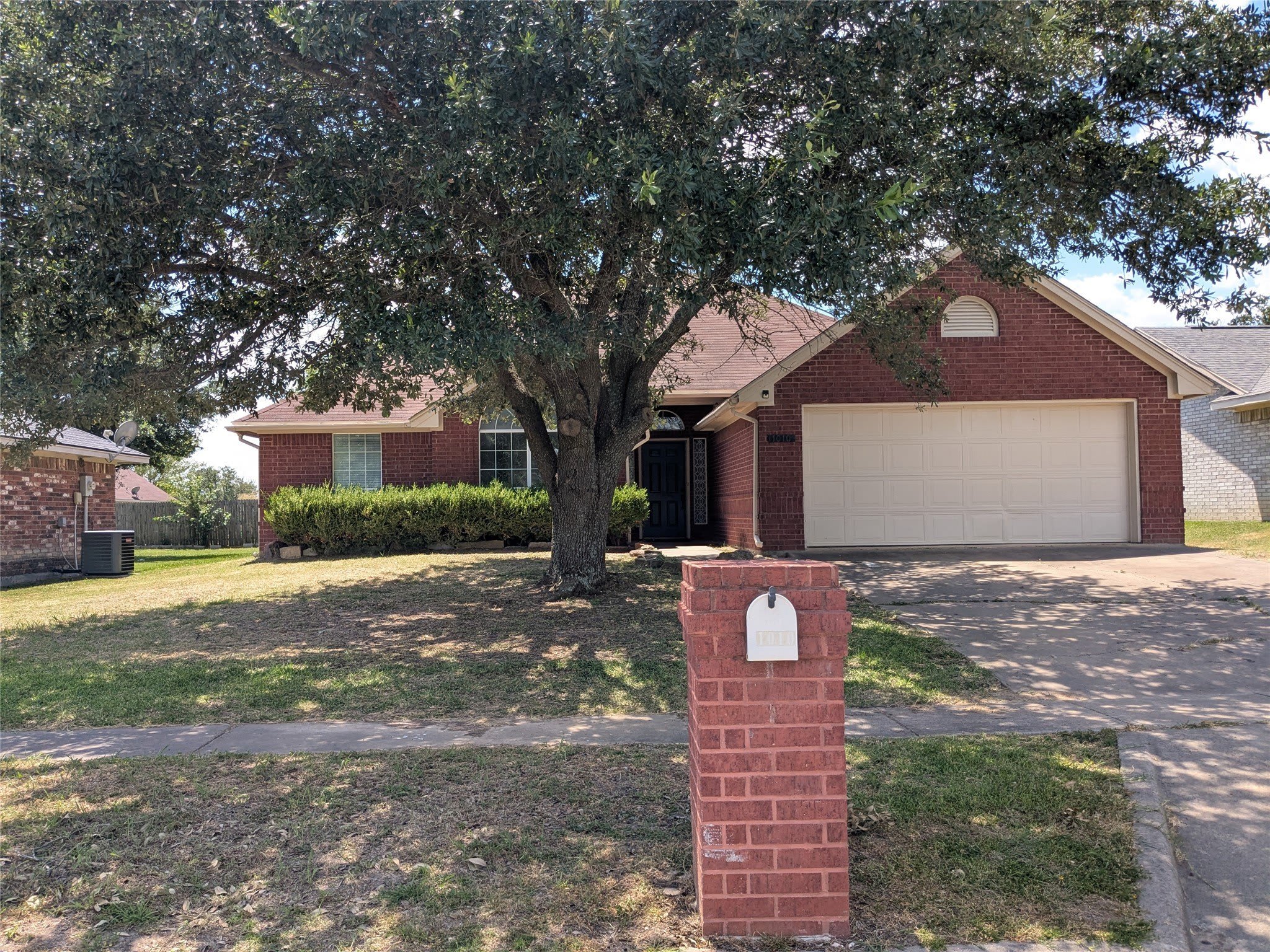 1010 Enlow Circle – photo 1 of 11