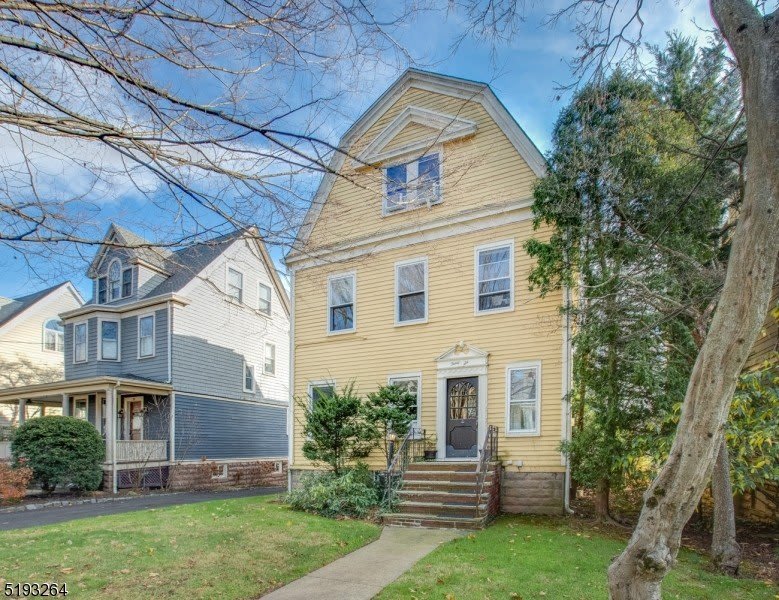 36 Burnet St Unit 3 – photo 1 of 17