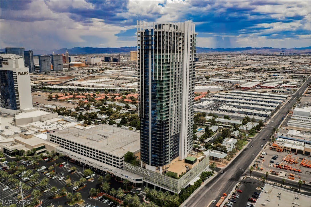 4381 W Flamingo Road – photo 1