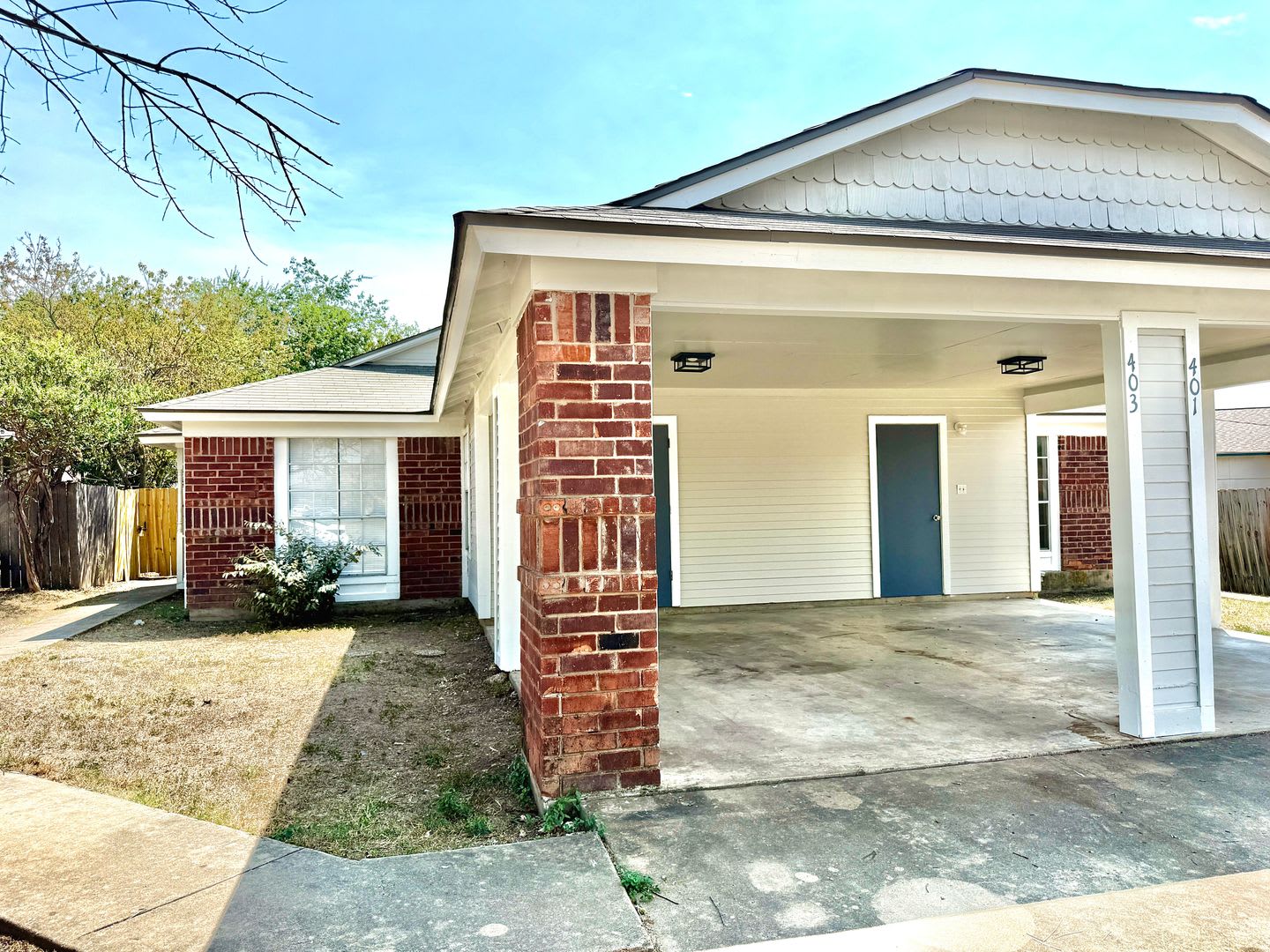 Duplex For Lease In Round Rock – photo 1 of 265