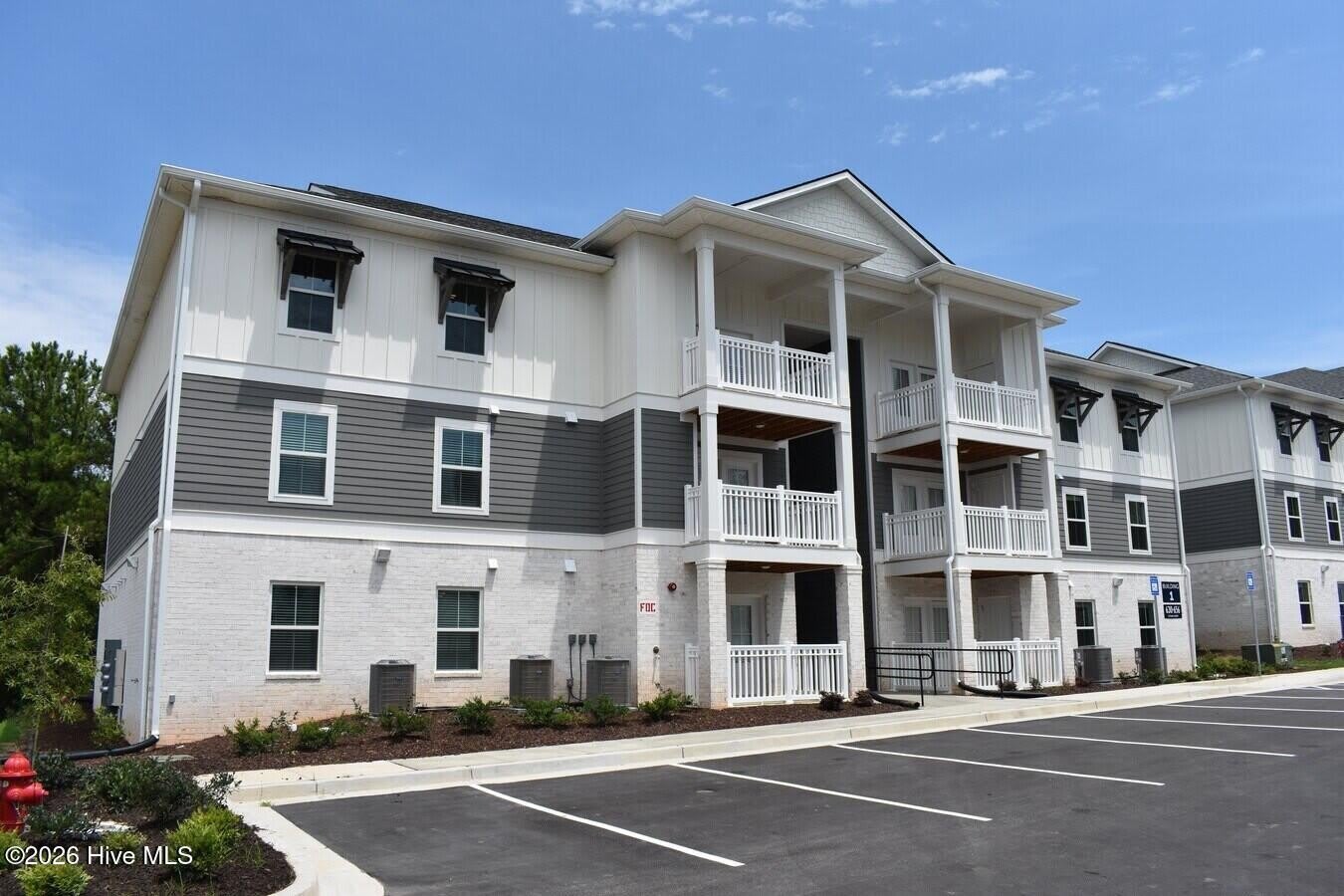 752 Calvin Terrace – photo 1 of 12