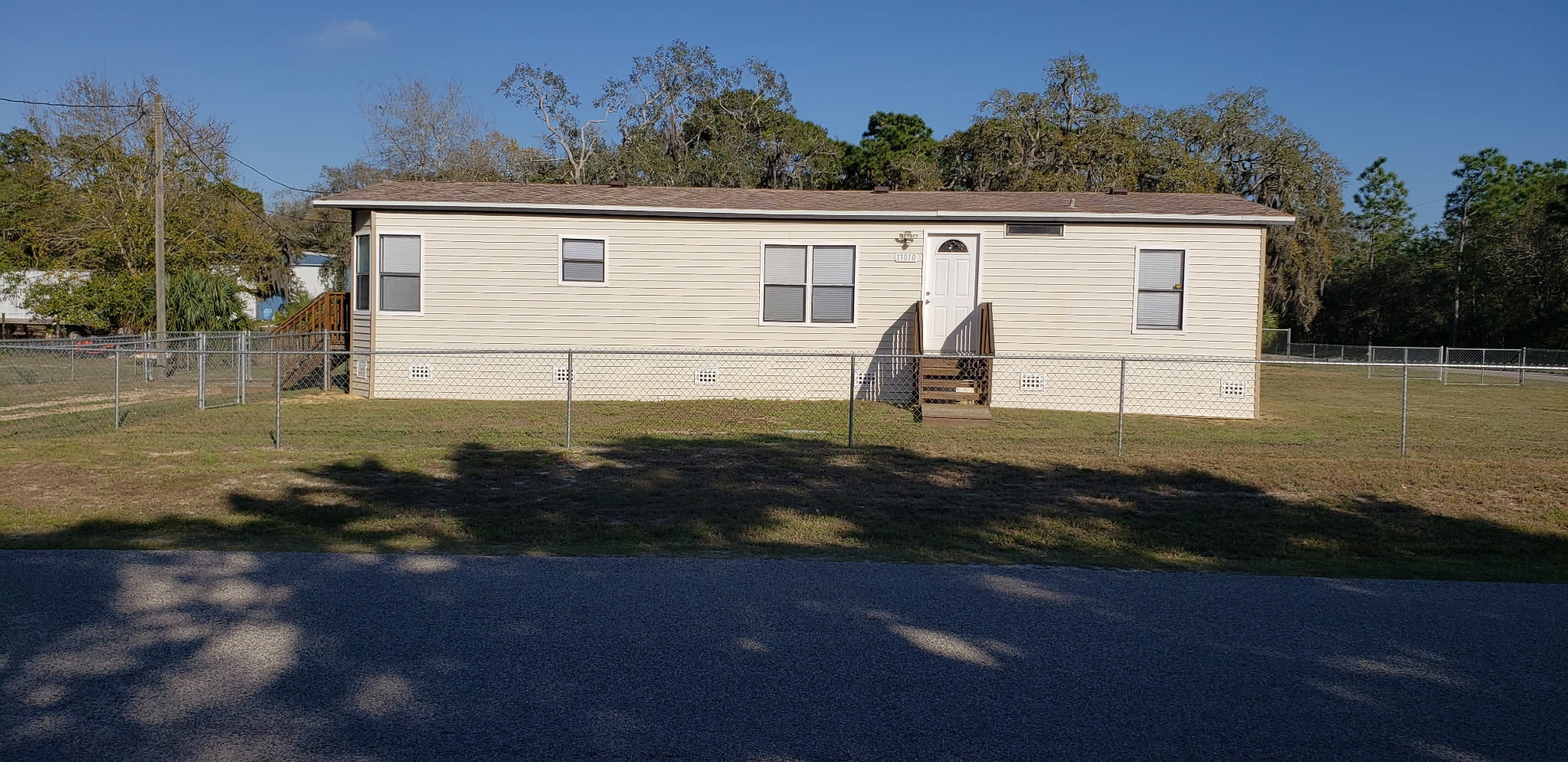 17010 Meridian Blvd – photo 1