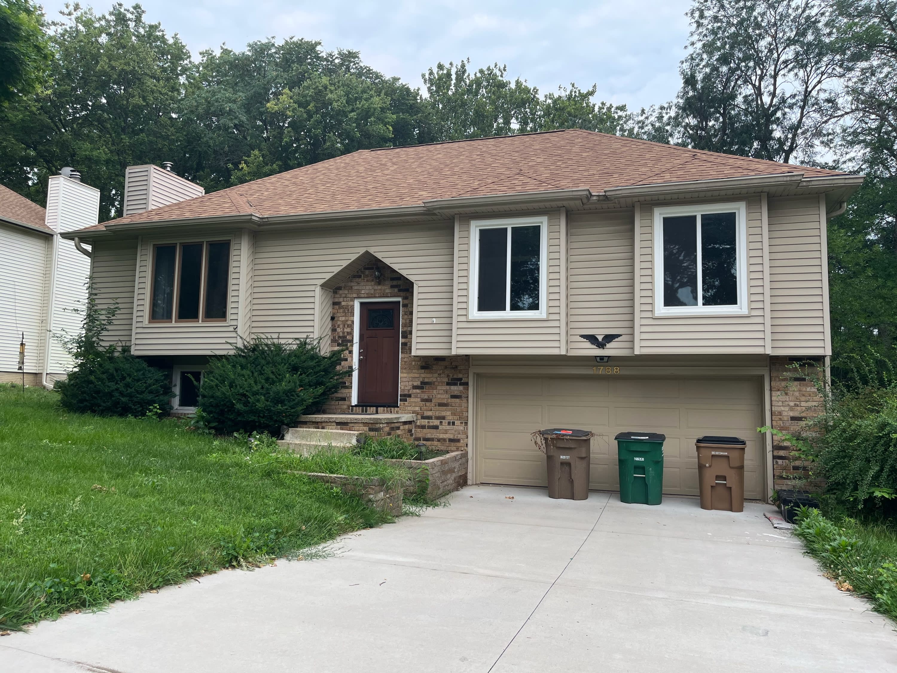 1788 Northwest 104Th Street – photo 1 of 10