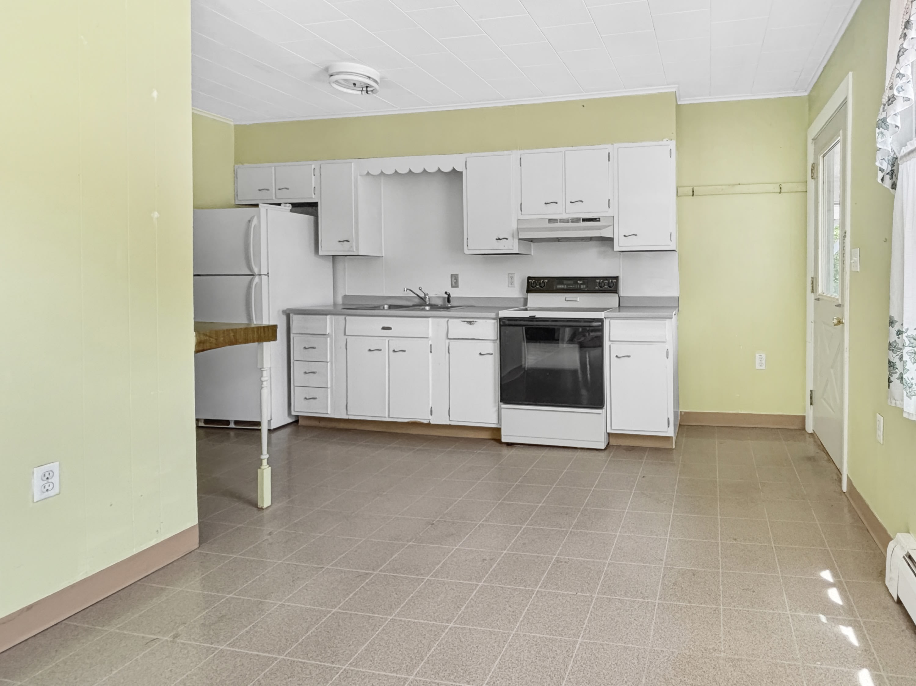 527 Penobscot Avenue – photo 1 of 6
