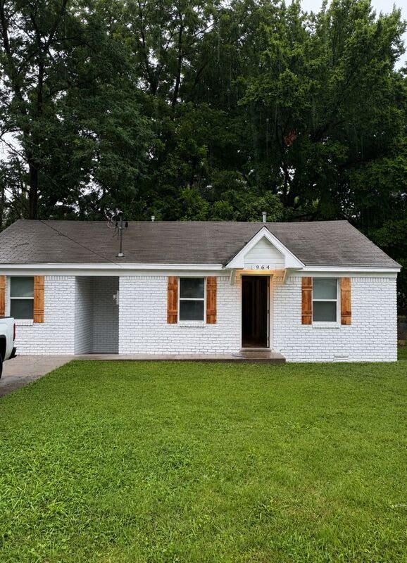 964 Brower St – photo 1