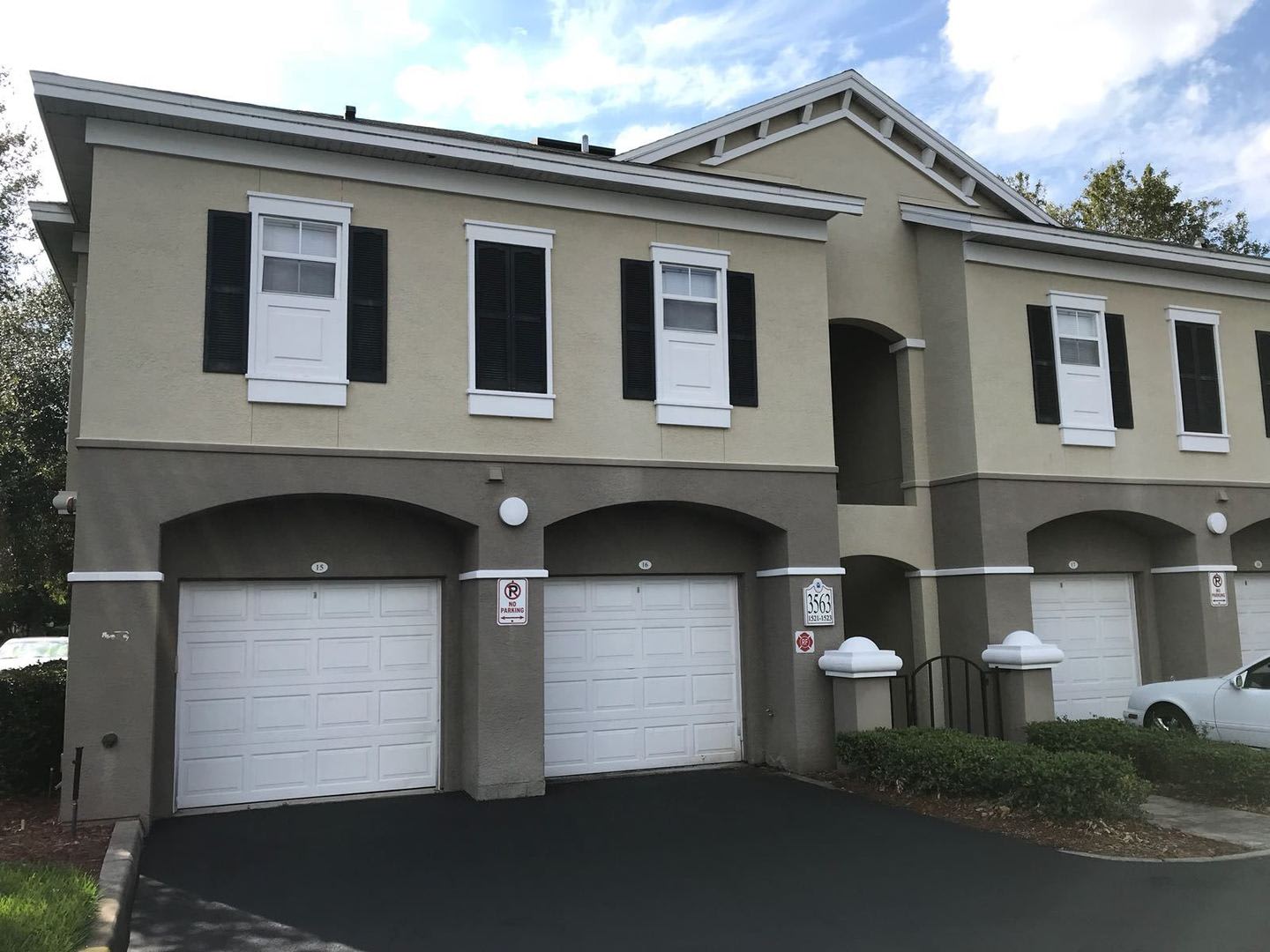 Beautiful 1-Bedroom Apartment for Rent in Mosaic at Millenia – photo 1