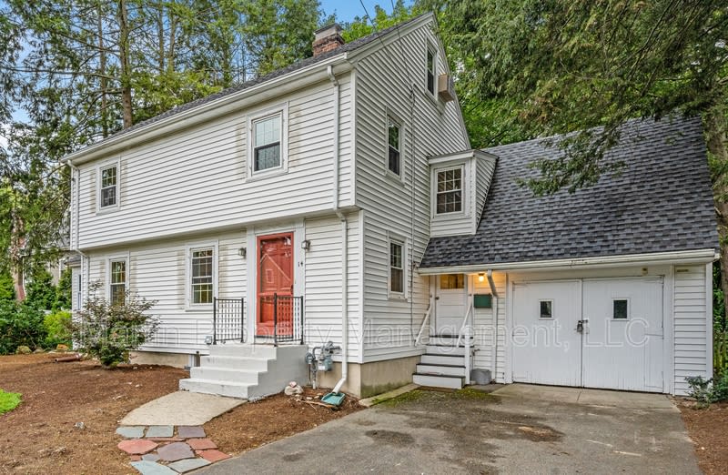14 Gleason Road – photo 1 of 149