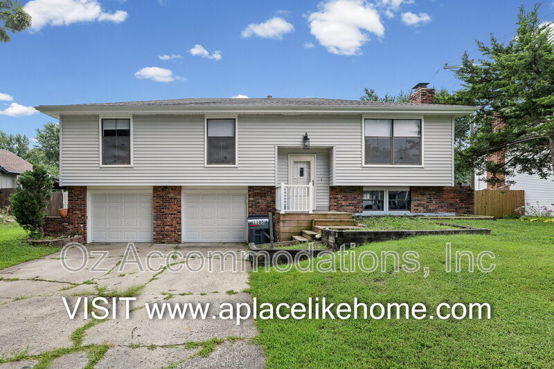 1105 W Elm Ter – photo 1 of 254