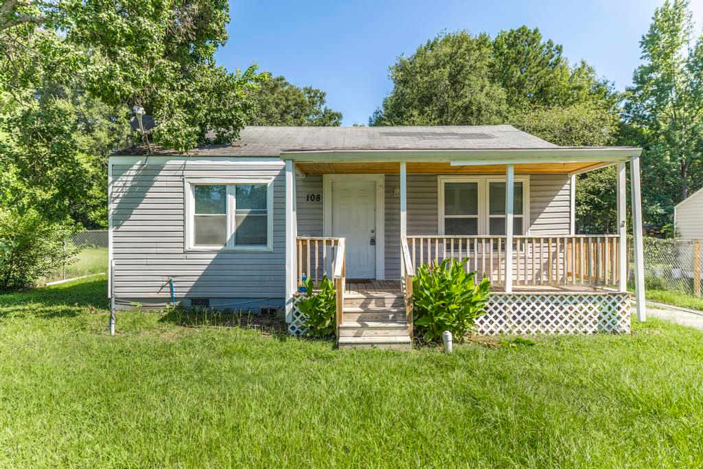 108 Angela Avenue – photo 1