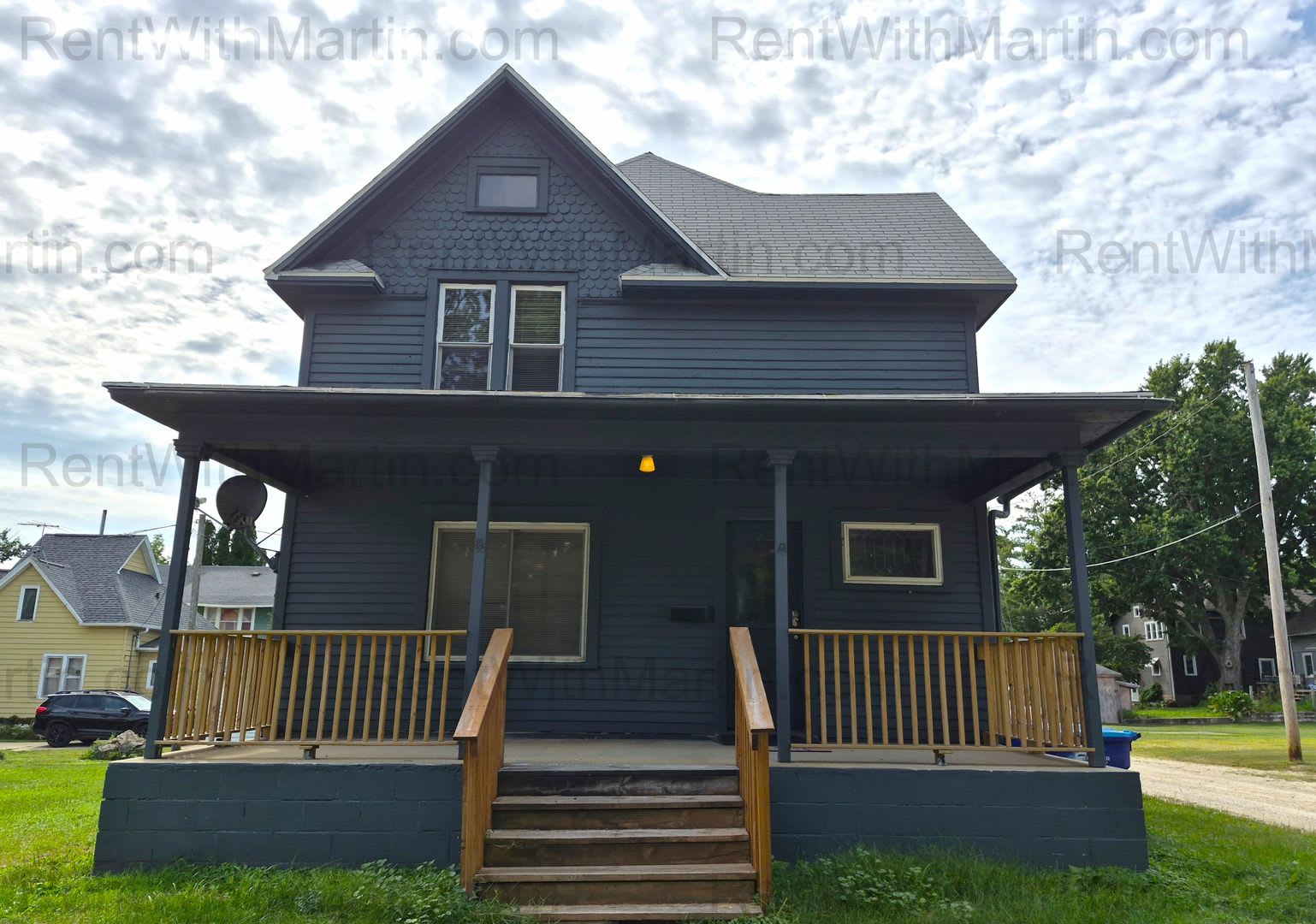 FOR RENT- 310 N Frederick Oelwein IA **Pets ok with conditions** – photo 1 of 19