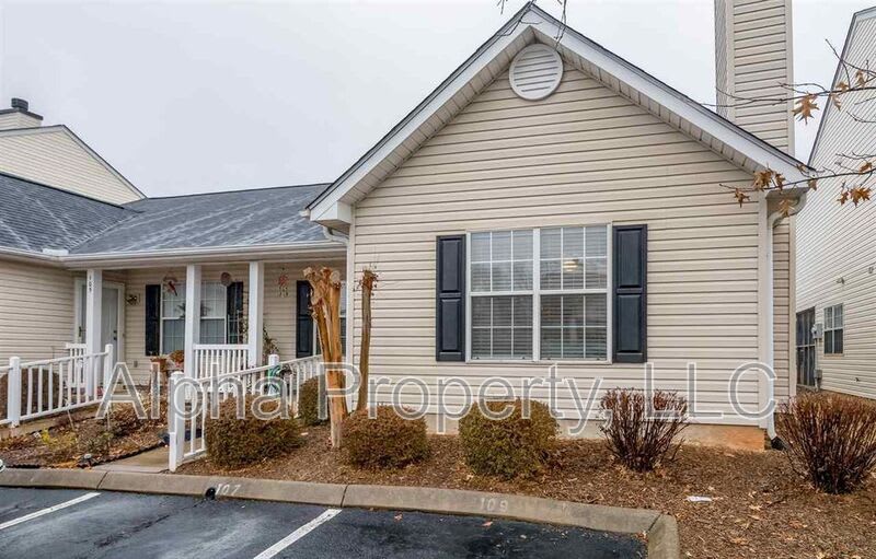 107 Hammett Grove Ln – photo 1