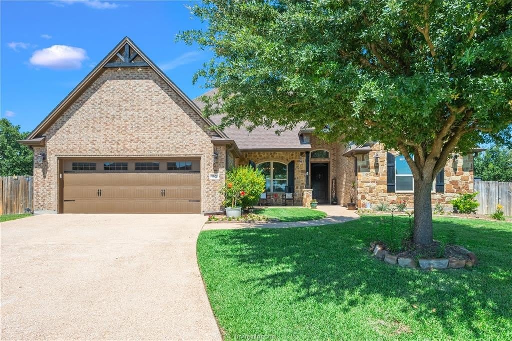 3301 Covington Court – photo 1 of 27