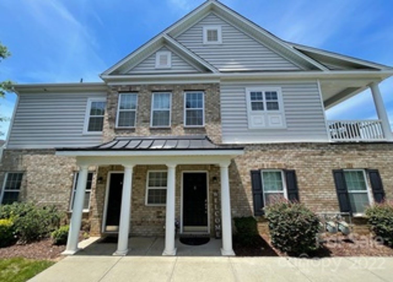 Short Term Rental Coming Soon 3 Br 2 5Ba Renovated Townhome 2 Car Garage Parking Neighborhood Pool In Ballantyne – photo 1