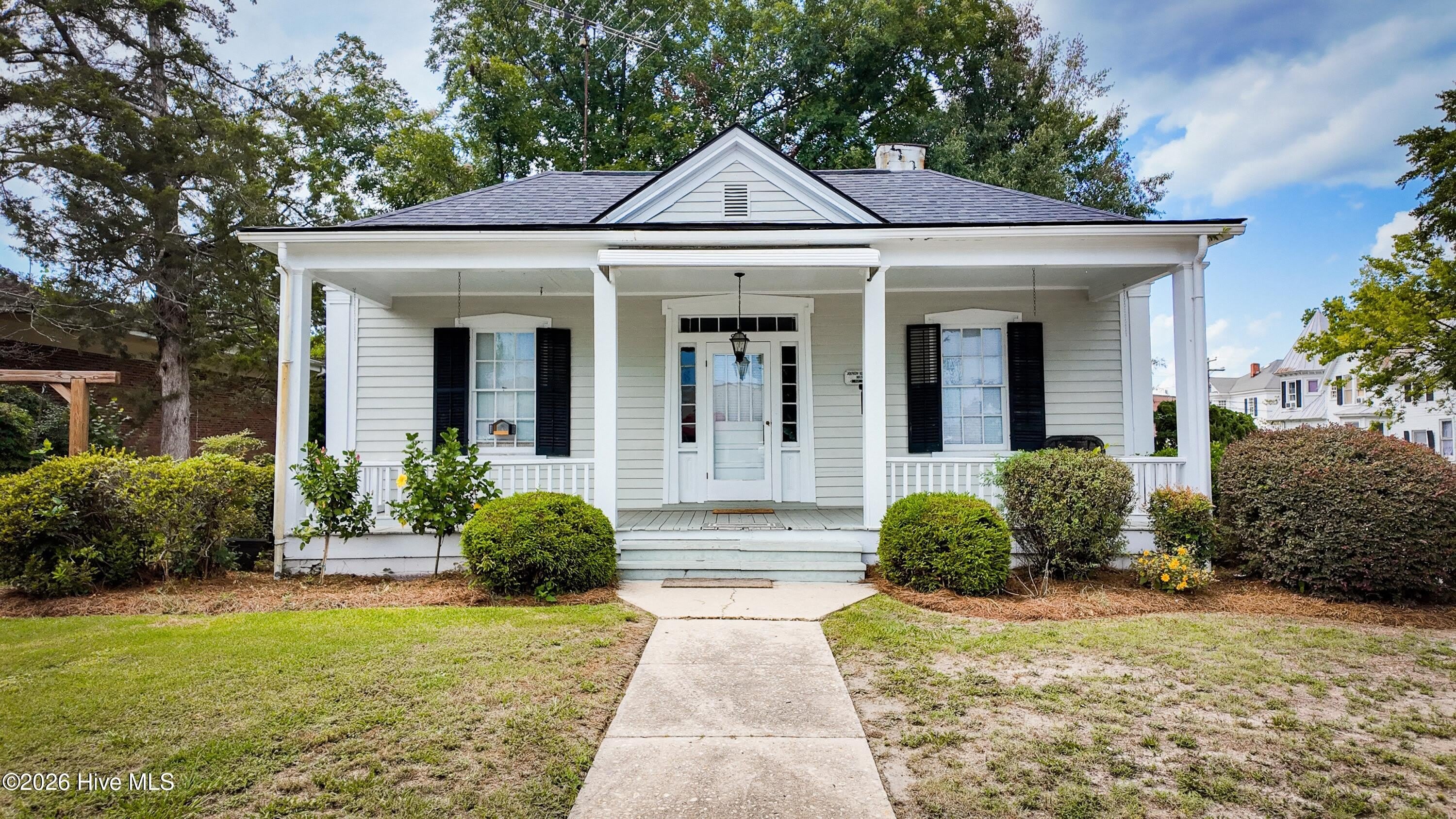 204 W Main Street – photo 1 of 11