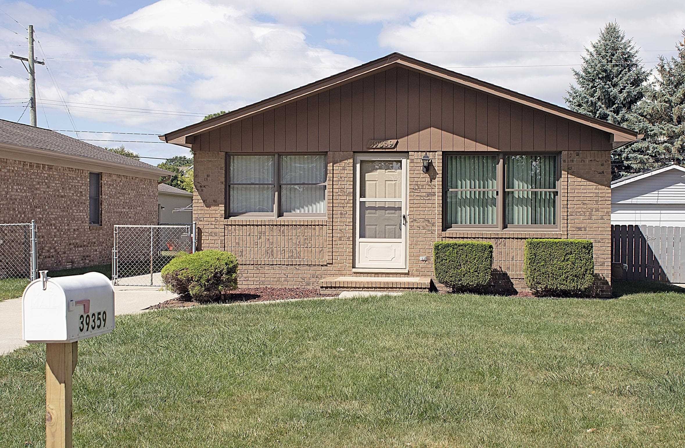 39359 Muffatt Street – photo 1