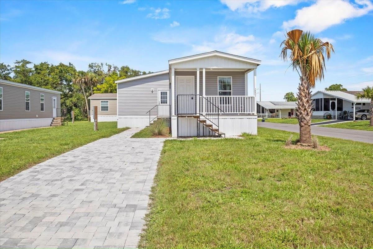 16831 Oak Leaf Court – photo 1