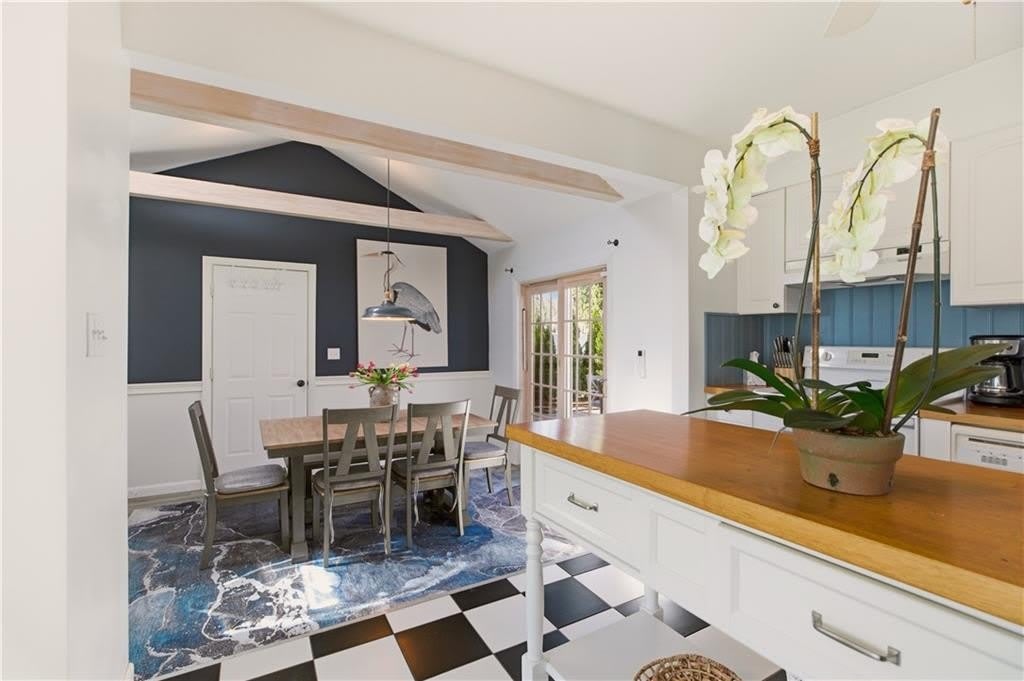 415 Wapping Road – photo 1