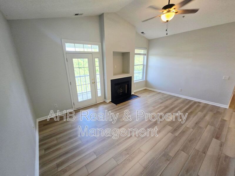 3010 Winston Drive – photo 1