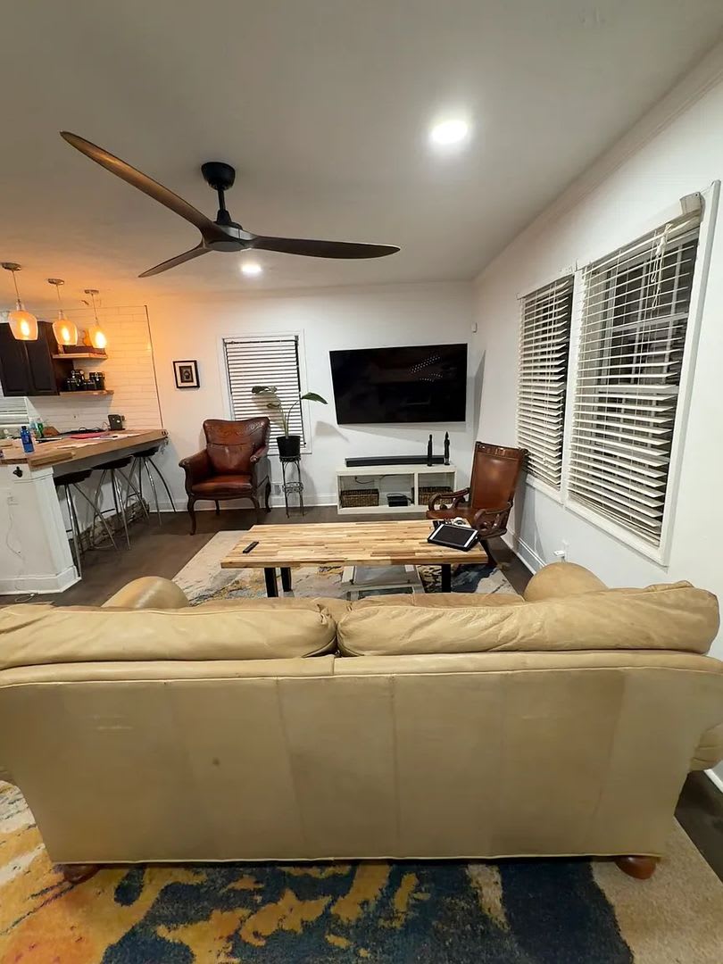 Room in 3 Bedroom Home in Atlanta – photo 1