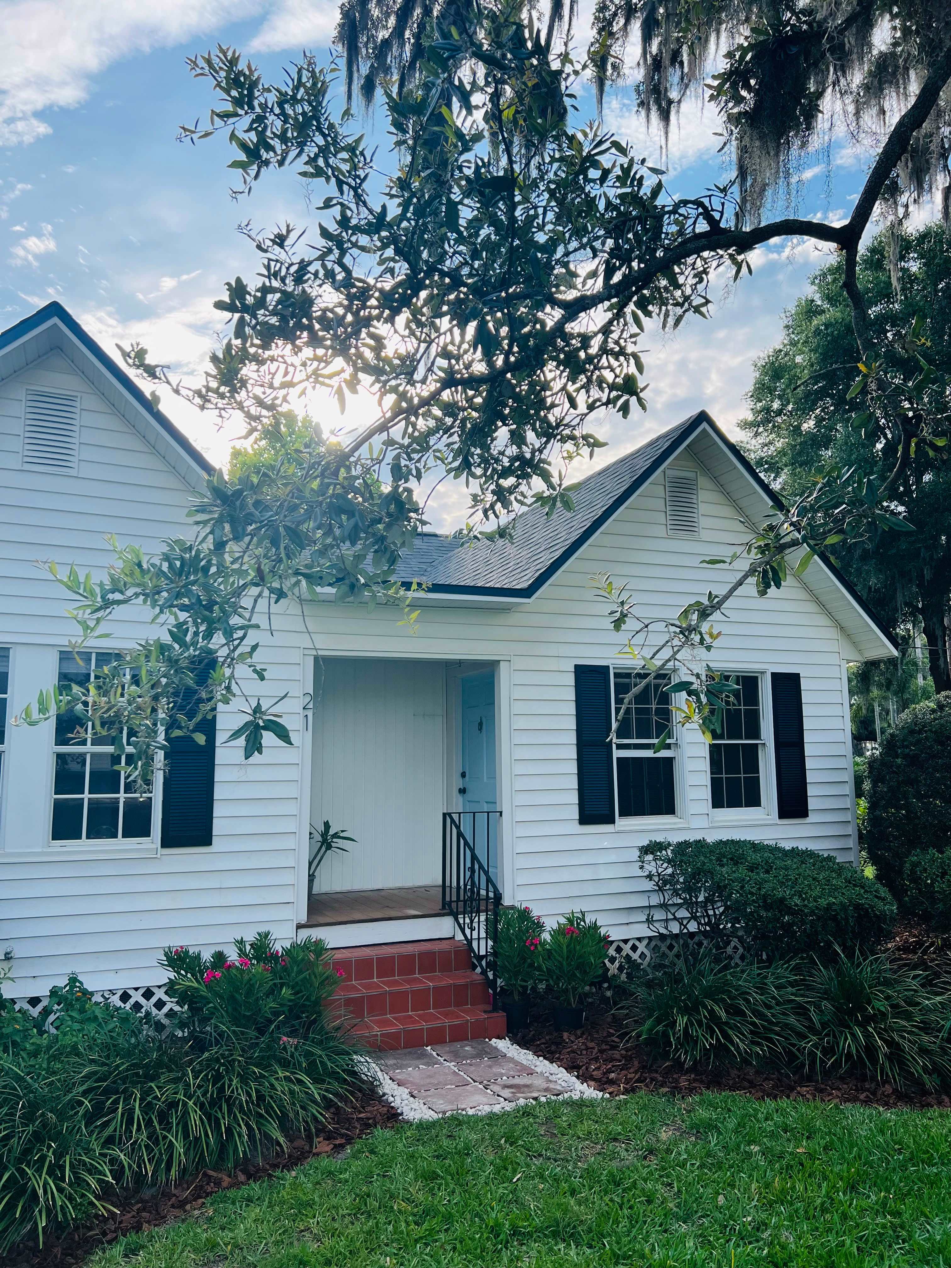 21 North Brock Street – photo 1 of 32