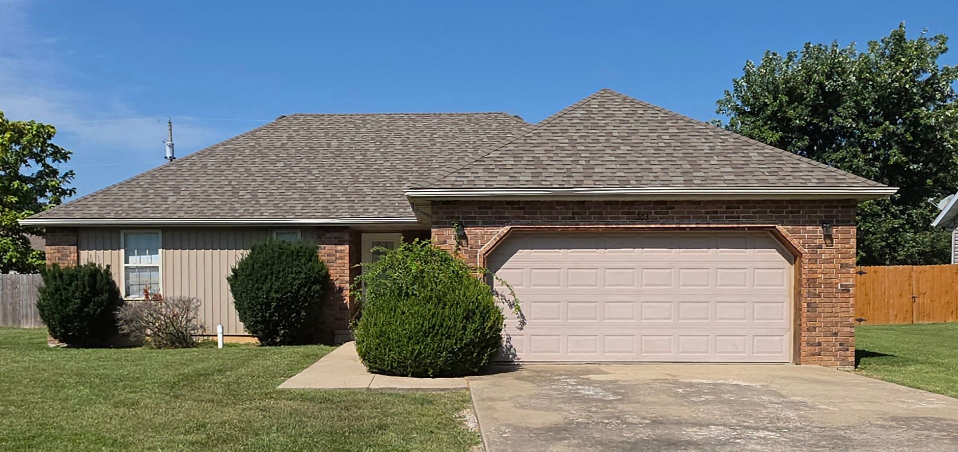 Strafford 3 Bedroom 2 Bath Beauty! $1550 – photo 1 of 12