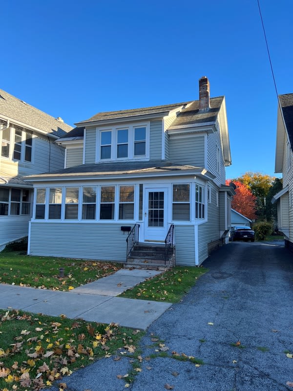 533 Whittier Avenue 1 – photo 1 of 139