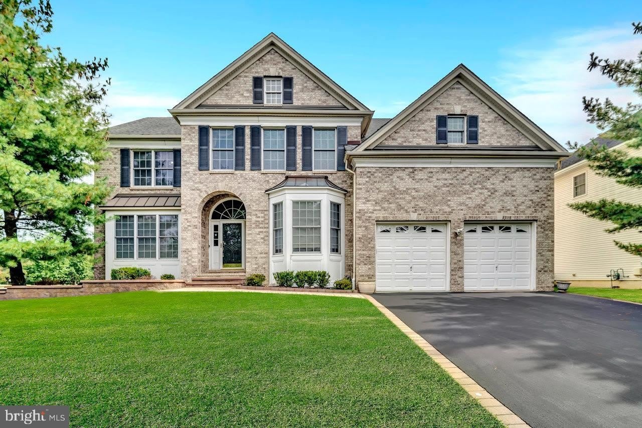 86 RENFIELD Drive – photo 1