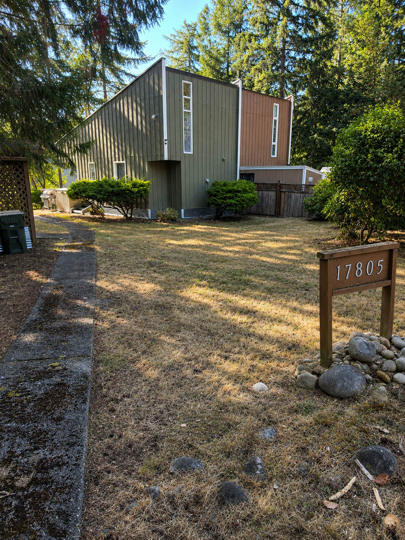 Renovated Clearwood Townhome with Lake Views – photo 1 of 15
