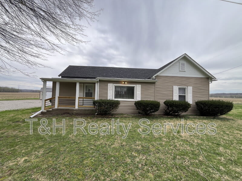 3180 Blue Bluff Road – photo 1 of 36