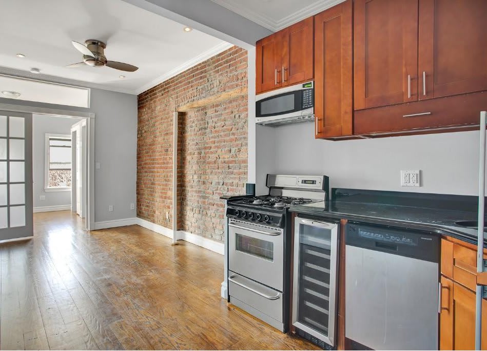 149 Avenue A – photo 1