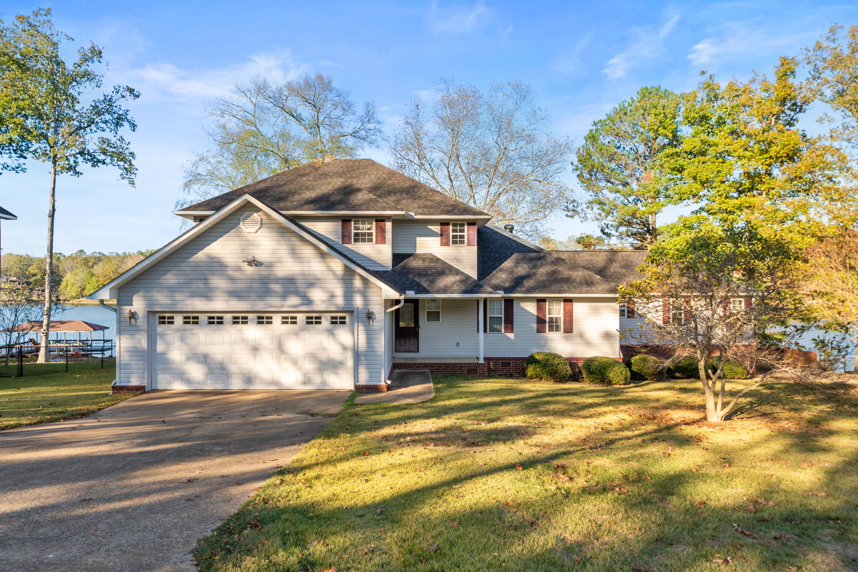115 Springbrook Point – photo 1 of 31