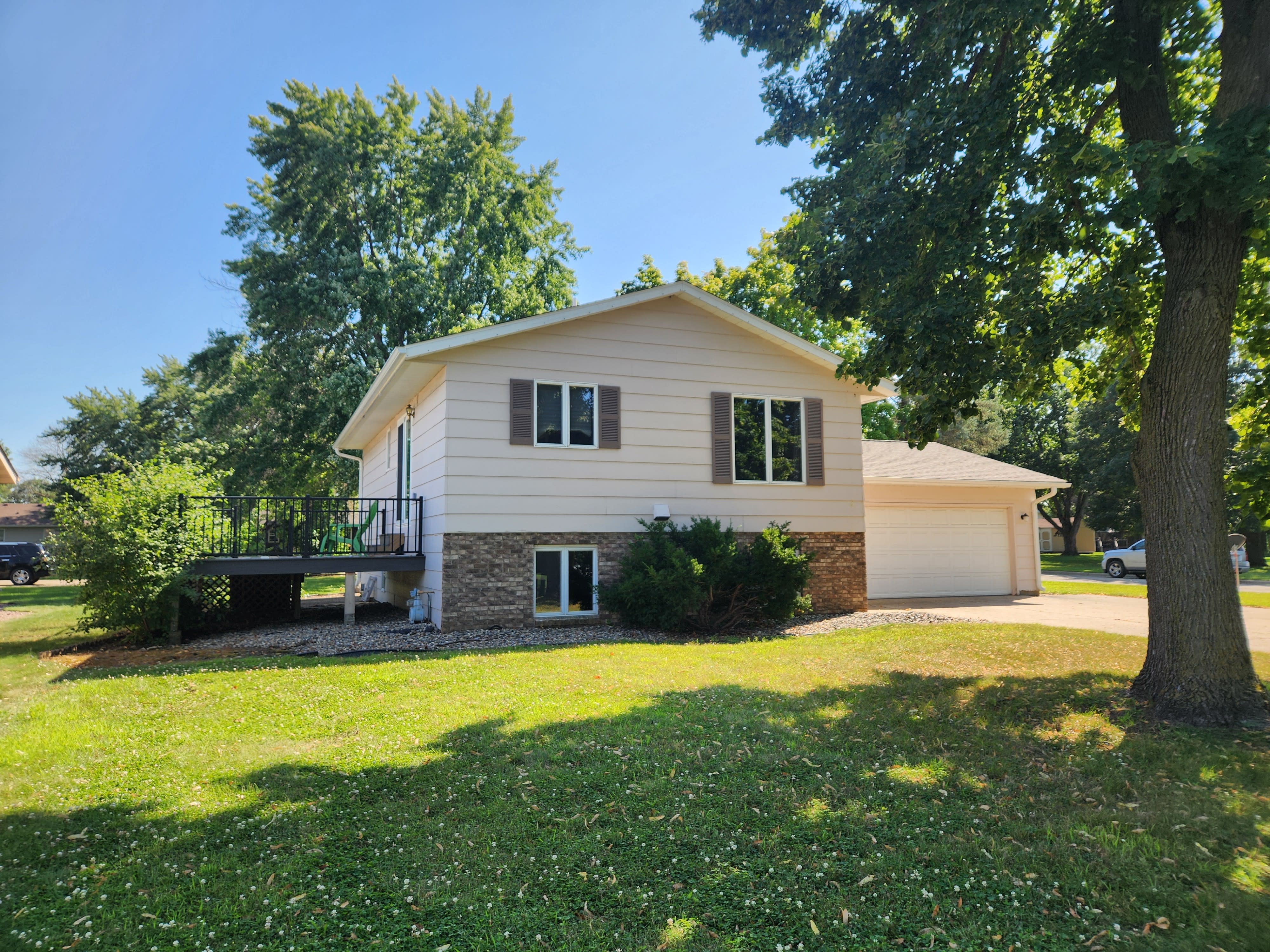 1011 West Main Street – photo 1 of 8