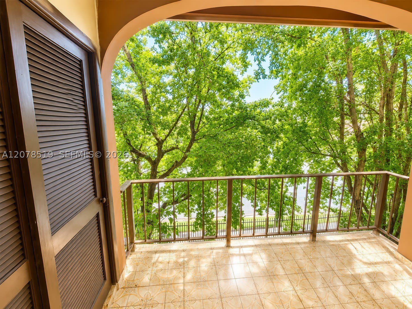 10850 W Flagler St – photo 1 of 9
